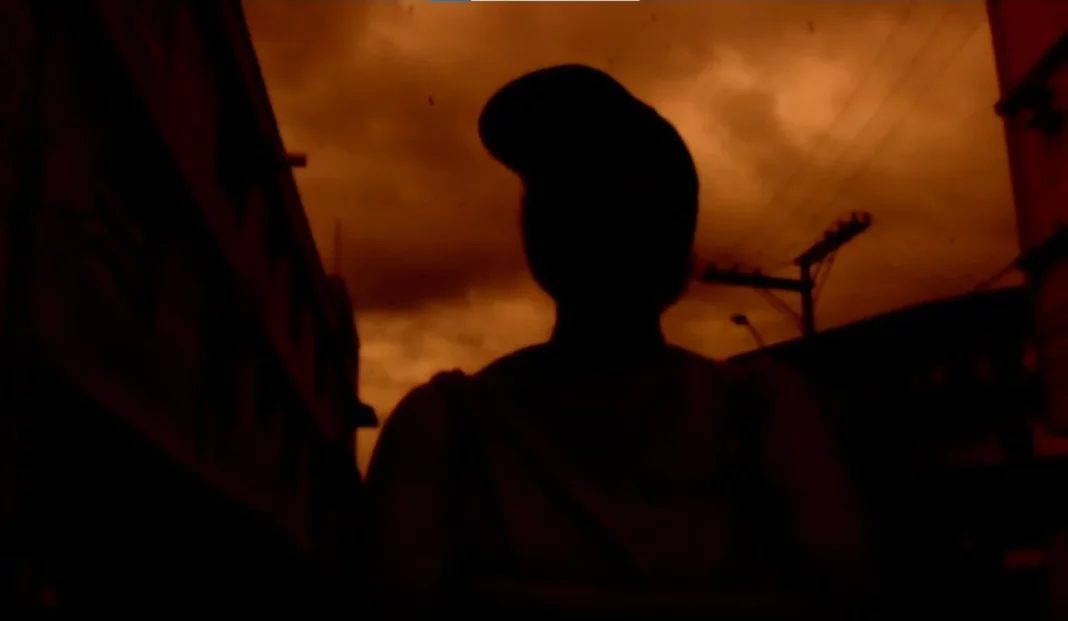 Gangue do carro preto assalta três pessoas em curto intervalo