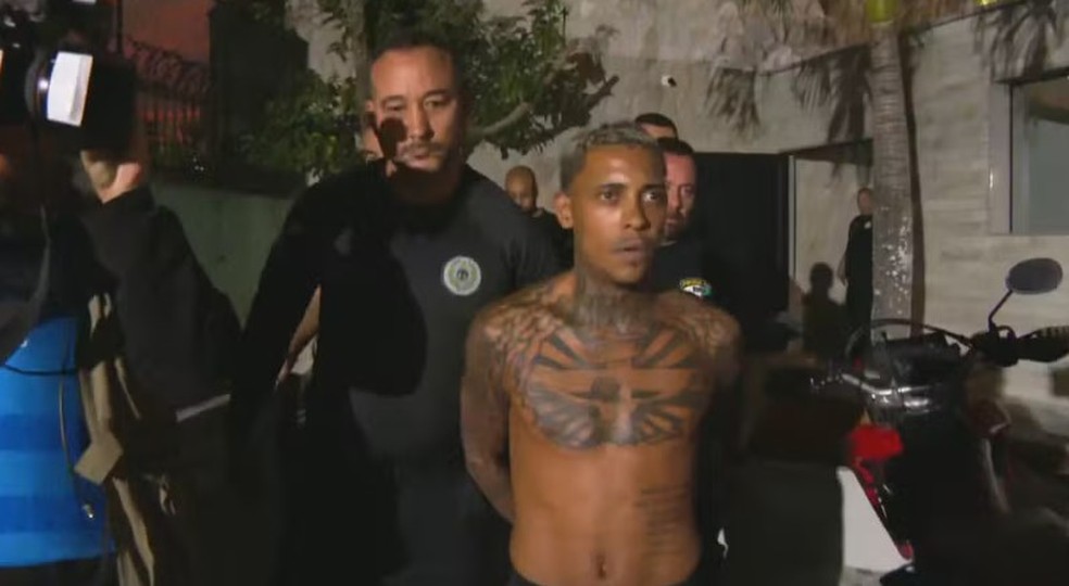MC Poze do Rodo é preso em condomínio no Recreio — Foto: Reprodução TV Globo