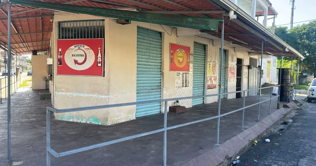 Bandidos matam cliente de bar e ferem mais três em Vila Velha