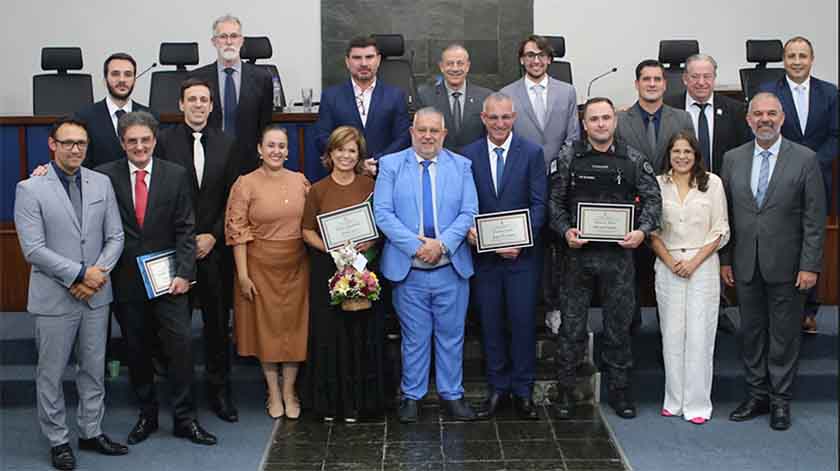 Câmara homenageia Salo de Carvalho, Martha Souza, Christian Pacheco e Jorge Pozzobom