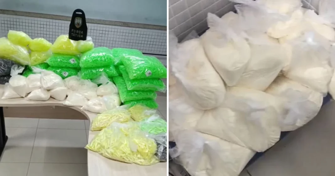 PM apreende 13 quilos e 2,6 mil pinos de cocaína em Cariacica