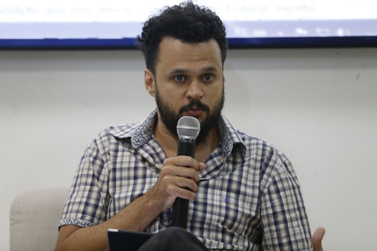 Rio de Janeiro - Luiz Augusto Campos, do Grupo de Estudos Multidisciplinares da Ação Afirmativa da UERJ, participa de evento do Fórum Permanente Pela Igualdade Racial (Tânia Rêgo/Agência Brasil)
