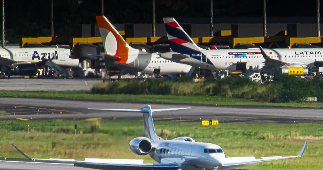 superjato executivo de meio bilhão de reais que pousou em Vitória