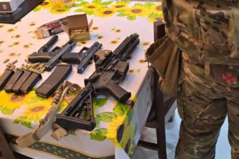 Operação busca desarticular um esquema de corrupção e vazamento de informações sigilosas