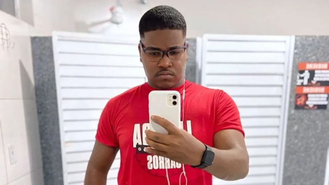 Motociclista morre após acidente com carro na BR 101, na Serra